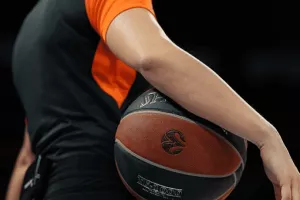 Οι διαιτητές του Ερυθρός Αστέρας - Ολυμπιακός