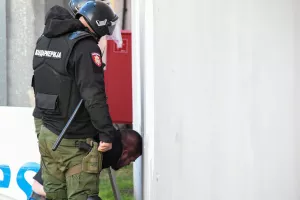 (ΒΙΝΤΕΟ/ΦΩΤΟΣ) Σοβαρά επεισόδια σε αγώνα της ομάδας του Κέρκεζ