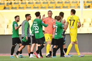 Καρμιώτισσα - Ολυμπιακός: Κυρίαρχος στη Λεμεσό, "μαυροπράσινο" τρίποντο-ανάσα!