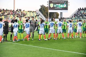 AEK - ΑΠΟΕΛ: Ο Τρισκόφσκι το μοίρασε στο τέλος! (φώτος)