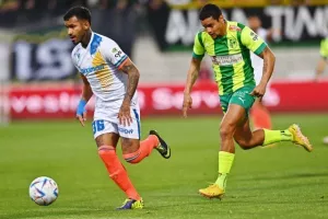 AEK - ΑΠΟΕΛ: Ο Τρισκόφσκι το μοίρασε στο τέλος! (φώτος)
