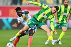 AEK - ΑΠΟΕΛ: Ο Τρισκόφσκι το μοίρασε στο τέλος! (φώτος)