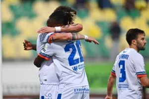 AEK - ΑΠΟΕΛ: Ο Τρισκόφσκι το μοίρασε στο τέλος! (φώτος)