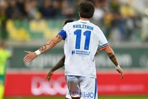 AEK - ΑΠΟΕΛ: Ο Τρισκόφσκι το μοίρασε στο τέλος! (φώτος)