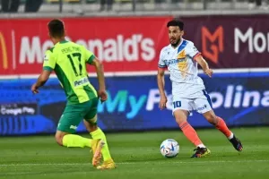AEK - ΑΠΟΕΛ: Ο Τρισκόφσκι το μοίρασε στο τέλος! (φώτος)