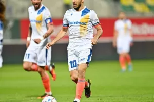 AEK - ΑΠΟΕΛ: Ο Τρισκόφσκι το μοίρασε στο τέλος! (φώτος)