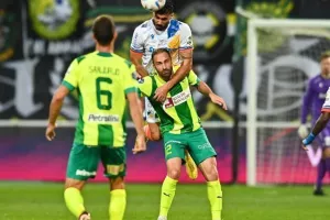 AEK - ΑΠΟΕΛ: Ο Τρισκόφσκι το μοίρασε στο τέλος! (φώτος)