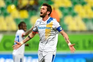 AEK - ΑΠΟΕΛ: Ο Τρισκόφσκι το μοίρασε στο τέλος! (φώτος)