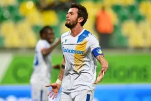 AEK - ΑΠΟΕΛ: Ο Τρισκόφσκι το μοίρασε στο τέλος! (φώτος)