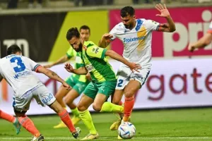 AEK - ΑΠΟΕΛ: Ο Τρισκόφσκι το μοίρασε στο τέλος! (φώτος)