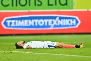 AEK - ΑΠΟΕΛ: Ο Τρισκόφσκι το μοίρασε στο τέλος! (φώτος)