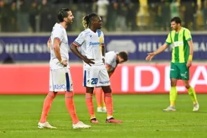 AEK - ΑΠΟΕΛ: Ο Τρισκόφσκι το μοίρασε στο τέλος! (φώτος)