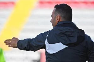 Νέα Σαλαμίνα - Καρμιώτισσα: Επιστροφή... με τον συνήθη ύποπτο (Φώτος)
