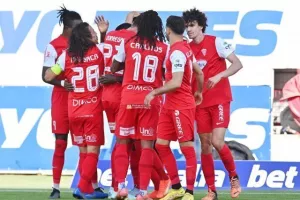 Νέα Σαλαμίνα - Καρμιώτισσα: Επιστροφή... με τον συνήθη ύποπτο (Φώτος)
