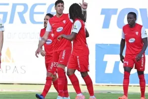 Νέα Σαλαμίνα - Καρμιώτισσα: Επιστροφή... με τον συνήθη ύποπτο (Φώτος)