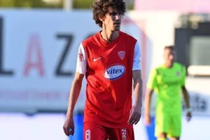 Νέα Σαλαμίνα - Καρμιώτισσα: Επιστροφή... με τον συνήθη ύποπτο (Φώτος)