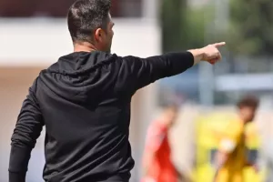 Καρμιώτισσα- ΑΕΛ: Επιστροφή στις νίκες με Καλτσά... δις! (Φώτος)