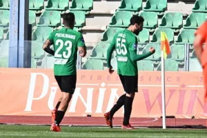Καρμιώτισσα - Ολυμπιακός: Κυρίαρχος στη Λεμεσό, "μαυροπράσινο" τρίποντο-ανάσα!