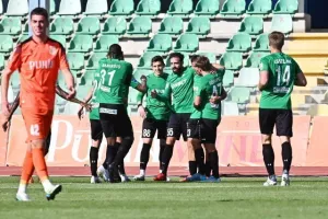Καρμιώτισσα - Ολυμπιακός: Κυρίαρχος στη Λεμεσό, "μαυροπράσινο" τρίποντο-ανάσα!