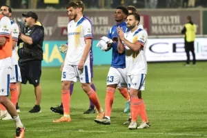 AEK - ΑΠΟΕΛ: Ο Τρισκόφσκι το μοίρασε στο τέλος! (φώτος)