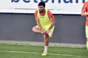 Νέα Σαλαμίνα - Καρμιώτισσα: Επιστροφή... με τον συνήθη ύποπτο (Φώτος)