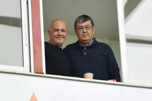 Νέα Σαλαμίνα - Καρμιώτισσα: Επιστροφή... με τον συνήθη ύποπτο (Φώτος)