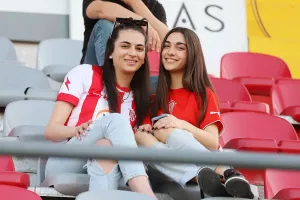 Τα κόκκινα... κορίτσια