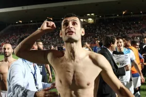 Στον... αέρα ο Κίρζης, στη Γαλλία
