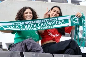 Φωτορεπορταζ/Το... πρασίνισαν οι Ομονοιάτες!