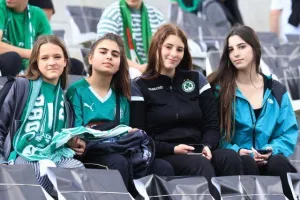 Φωτορεπορταζ/Το... πρασίνισαν οι Ομονοιάτες!