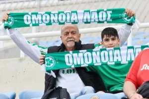 Φωτορεπορταζ/Το... πρασίνισαν οι Ομονοιάτες!