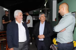 (ΦΩΤΟΣ) Ομονοιάτικη... εκδήλωση