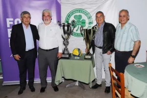 (ΦΩΤΟΣ) Ομονοιάτικη... εκδήλωση