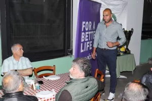 (ΦΩΤΟΣ) Ομονοιάτικη... εκδήλωση