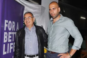 (ΦΩΤΟΣ) Ομονοιάτικη... εκδήλωση