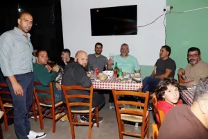 (ΦΩΤΟΣ) Ομονοιάτικη... εκδήλωση