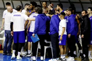 ΑΠΟΕΛ - Ανόρθωση: Αρχή με... break και "κατοστάρα" (φώτος)