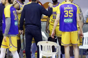 ΑΠΟΕΛ - Ανόρθωση: Αρχή με... break και "κατοστάρα" (φώτος)