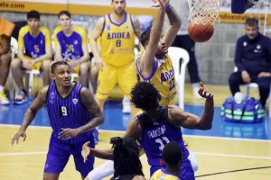 ΑΠΟΕΛ - Ανόρθωση: Αρχή με... break και "κατοστάρα" (φώτος)