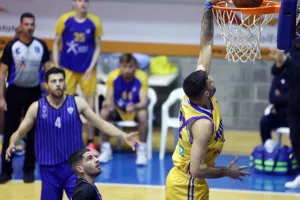 ΑΠΟΕΛ - Ανόρθωση: Αρχή με... break και "κατοστάρα" (φώτος)