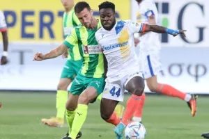 AEK - ΑΠΟΕΛ: Ο Τρισκόφσκι το μοίρασε στο τέλος! (φώτος)