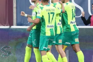 AEK - ΑΠΟΕΛ: Ο Τρισκόφσκι το μοίρασε στο τέλος! (φώτος)