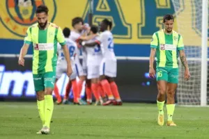 AEK - ΑΠΟΕΛ: Ο Τρισκόφσκι το μοίρασε στο τέλος! (φώτος)
