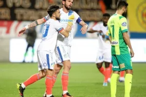 AEK - ΑΠΟΕΛ: Ο Τρισκόφσκι το μοίρασε στο τέλος! (φώτος)