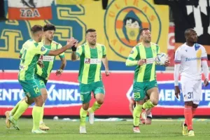 AEK - ΑΠΟΕΛ: Ο Τρισκόφσκι το μοίρασε στο τέλος! (φώτος)
