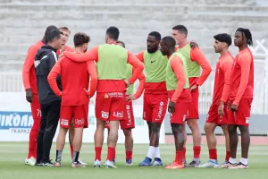 Ολυμπιακός - Νέα Σαλαμίνα: "Λύτρωση" στο τέλος με Ντόσις (φώτος)