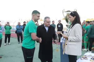 (Φωτορεπορτάζ) H απονομή και τα έξαλλα πανηγύρια του Διγενή