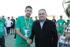 (Φωτορεπορτάζ) H απονομή και τα έξαλλα πανηγύρια του Διγενή