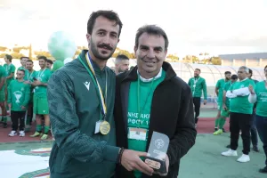 (Φωτορεπορτάζ) H απονομή και τα έξαλλα πανηγύρια του Διγενή