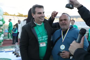 (Φωτορεπορτάζ) H απονομή και τα έξαλλα πανηγύρια του Διγενή